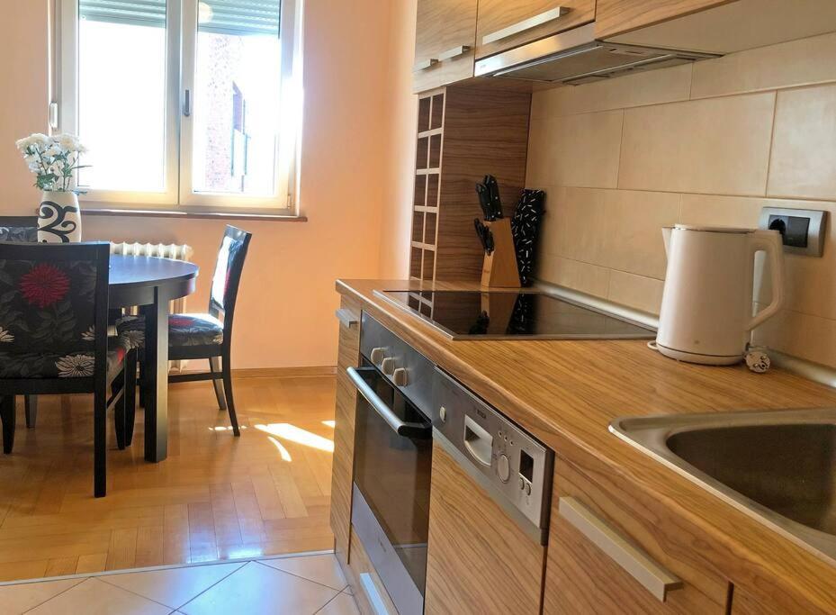 Quince Apartment-Free Parking-City Center 베오그라드 외부 사진