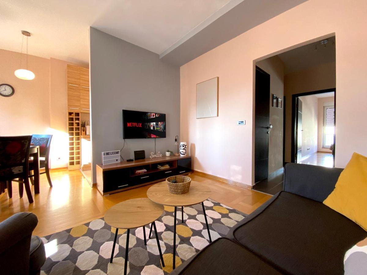 Quince Apartment-Free Parking-City Center 베오그라드 외부 사진